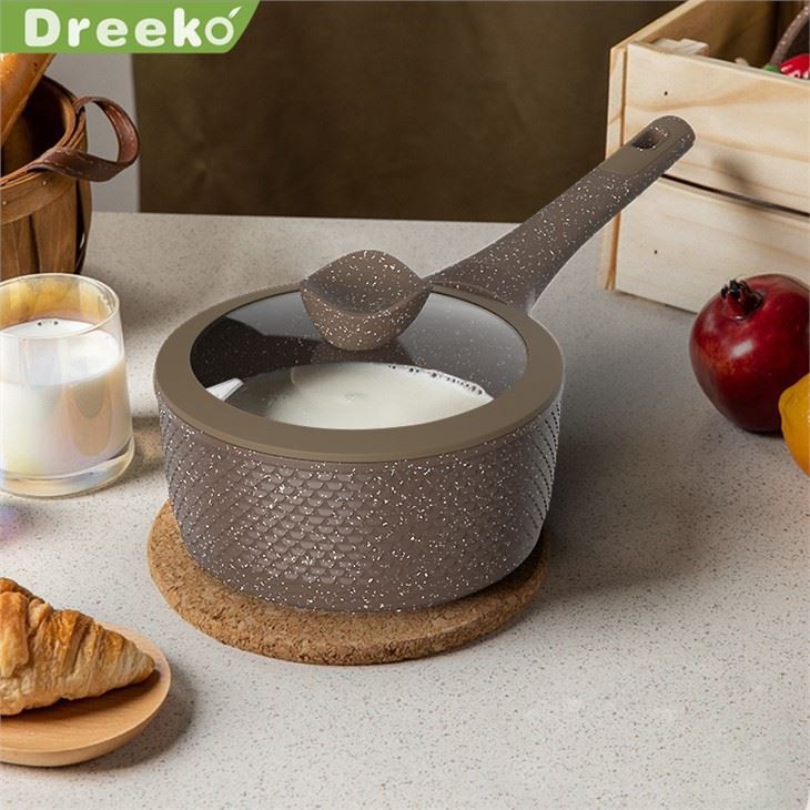 2 Qt tapadásmentes serpenyő üvegtetővel