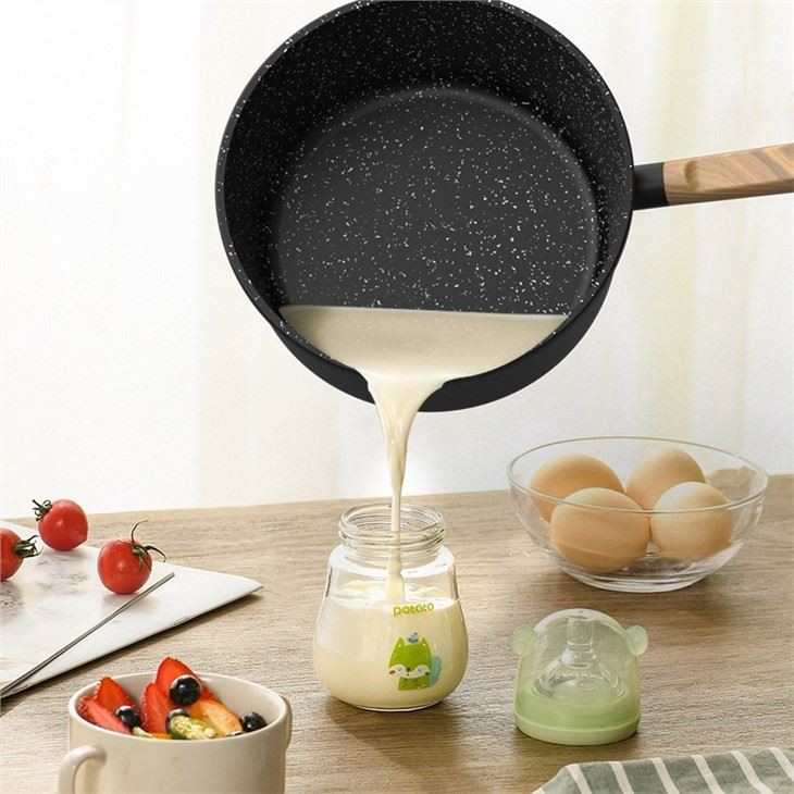 Nonstick Casserole With Long Handle