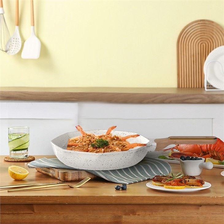 Octagon Frying Pan For Kitchen