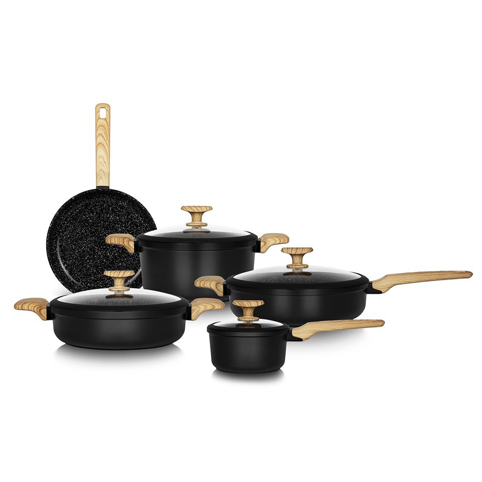 Öntött fa nyelű edénykészlet