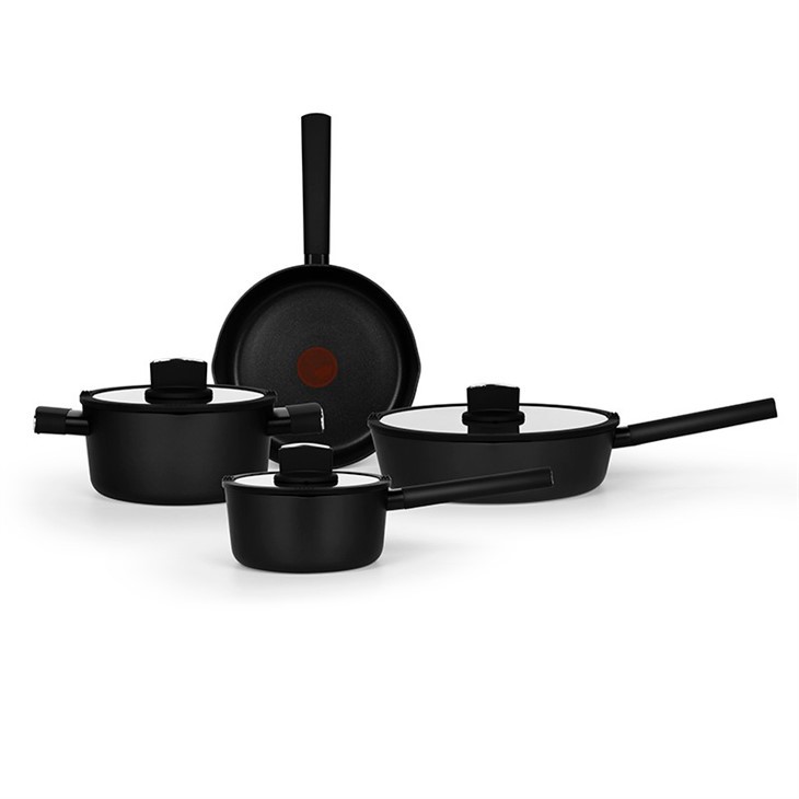 Pressed Cookware With Red Heating Indicator