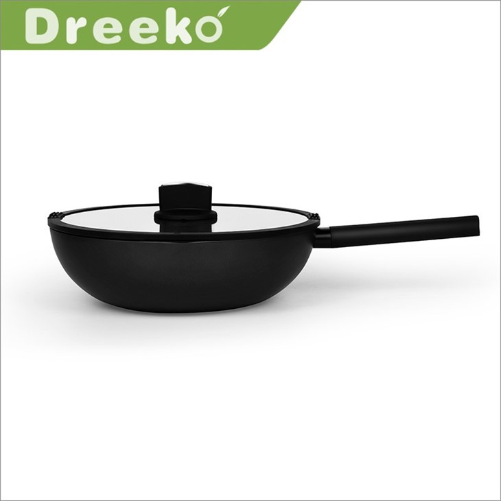 Pressed Cookware With Red Heating Indicator