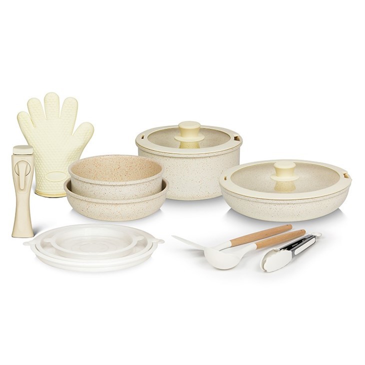 Stackable Cookware Set With Removable Handle