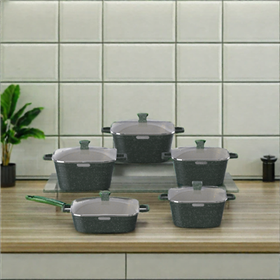 Négyzet alakú márvány edények 10 db-os készlet